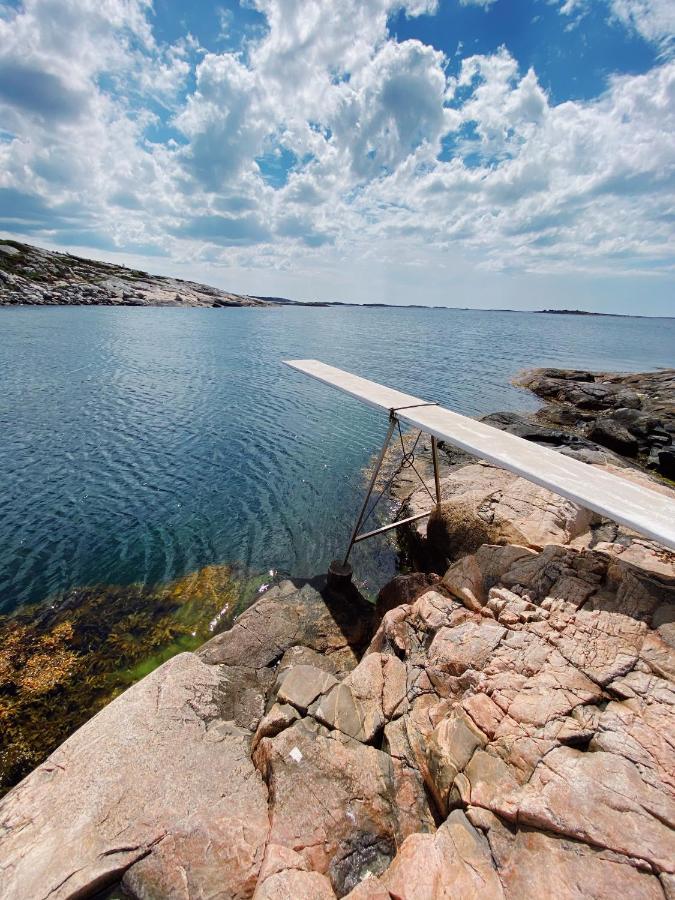 Guesthouse, Not Even A Minute Walk To The Ocean Kullavik ภายนอก รูปภาพ